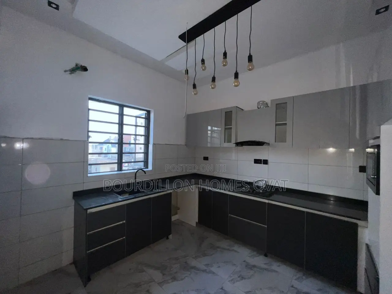 2bdrm Apartment in Ikate for sale in Ikate