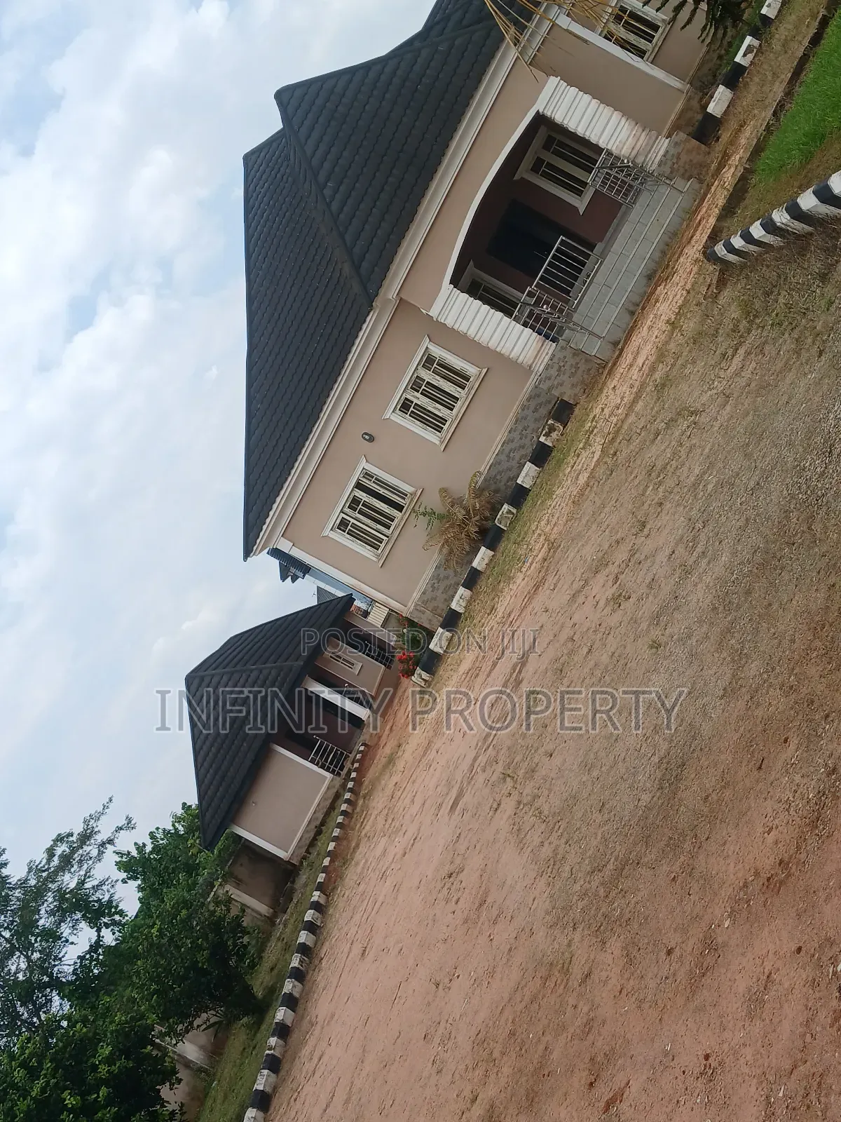 4bdrm Bungalow in Benin City for sale in Benin City