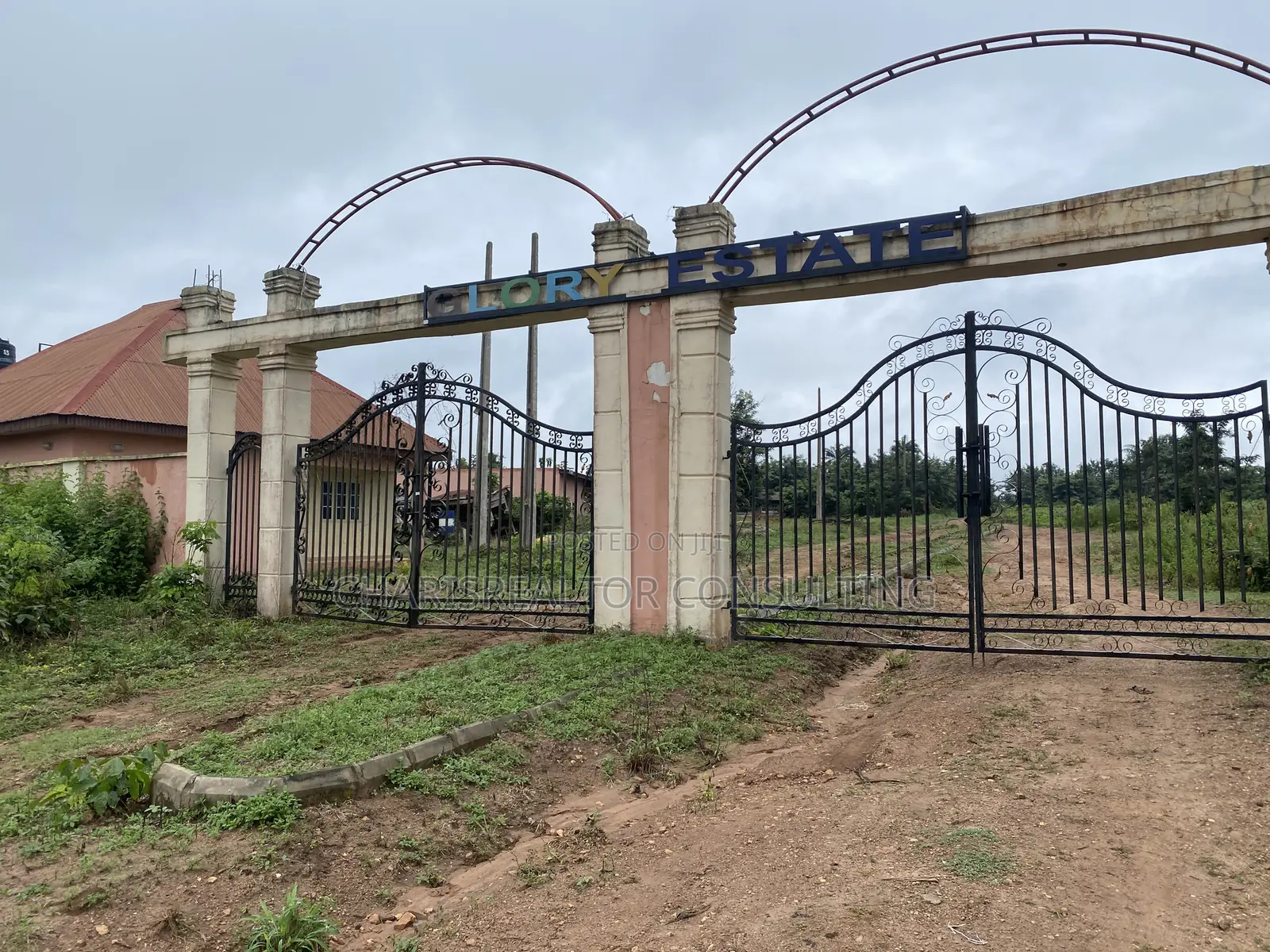 Investment Plot Of Land in Moniya