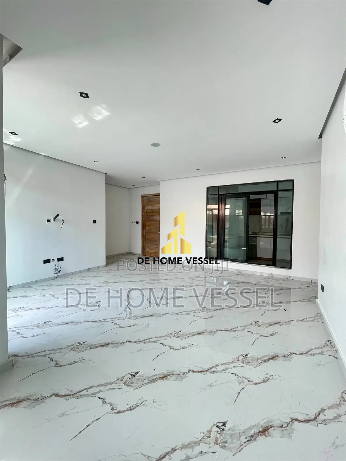 Uniquely Designed 2 Bed Luxury Apartment With Elevator in Ikate