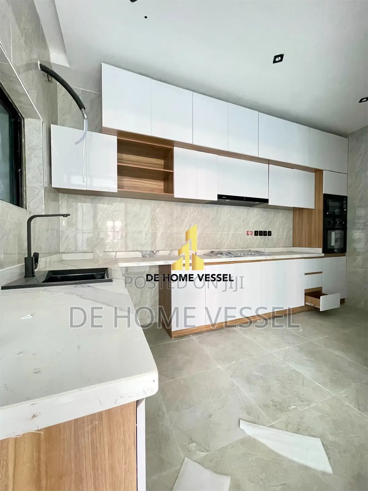 Uniquely Designed 2 Bed Luxury Apartment With Elevator in Ikate