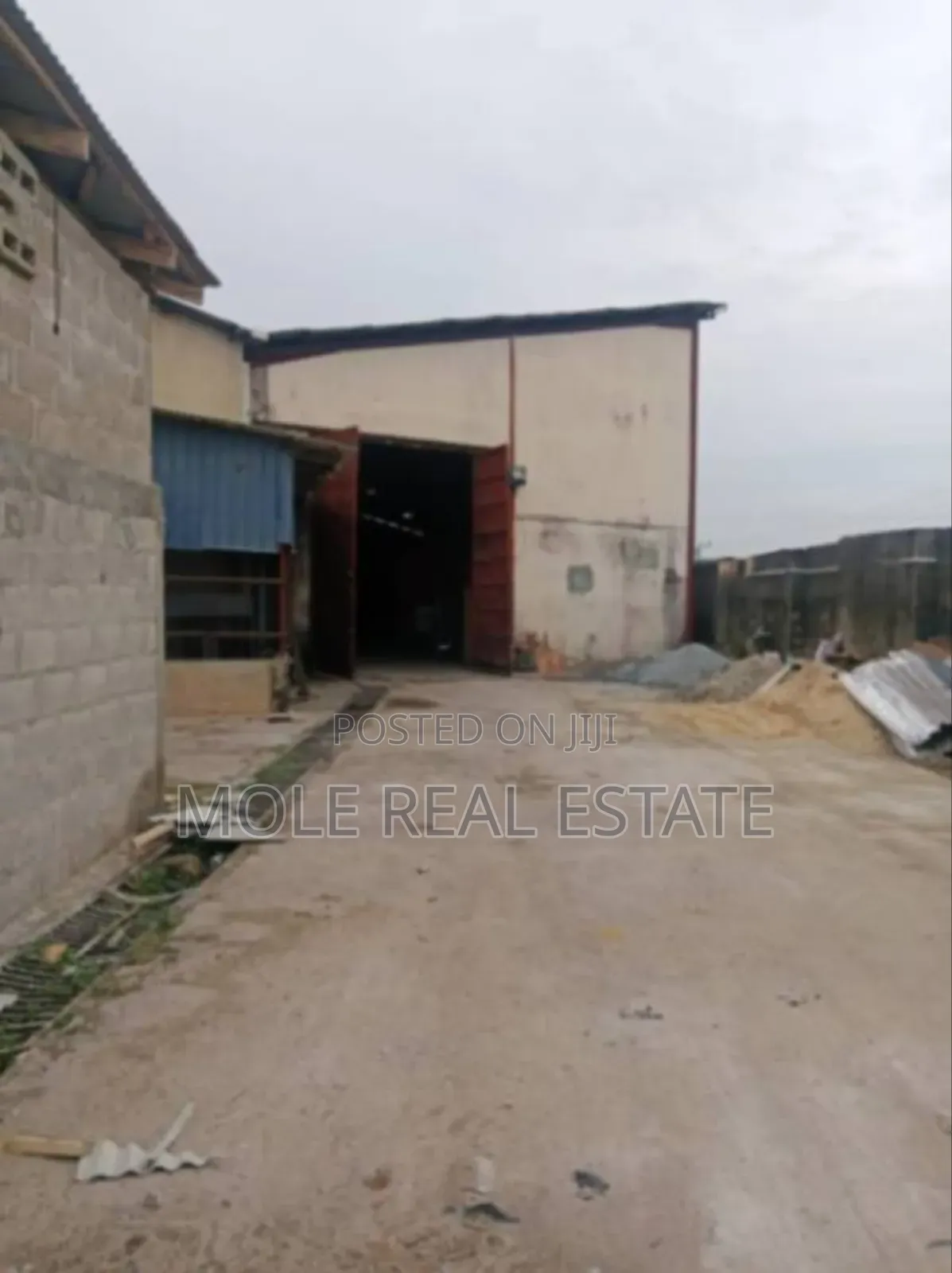 3 Plots Mushin Isolo Rd by Zenith Bank in Isolo