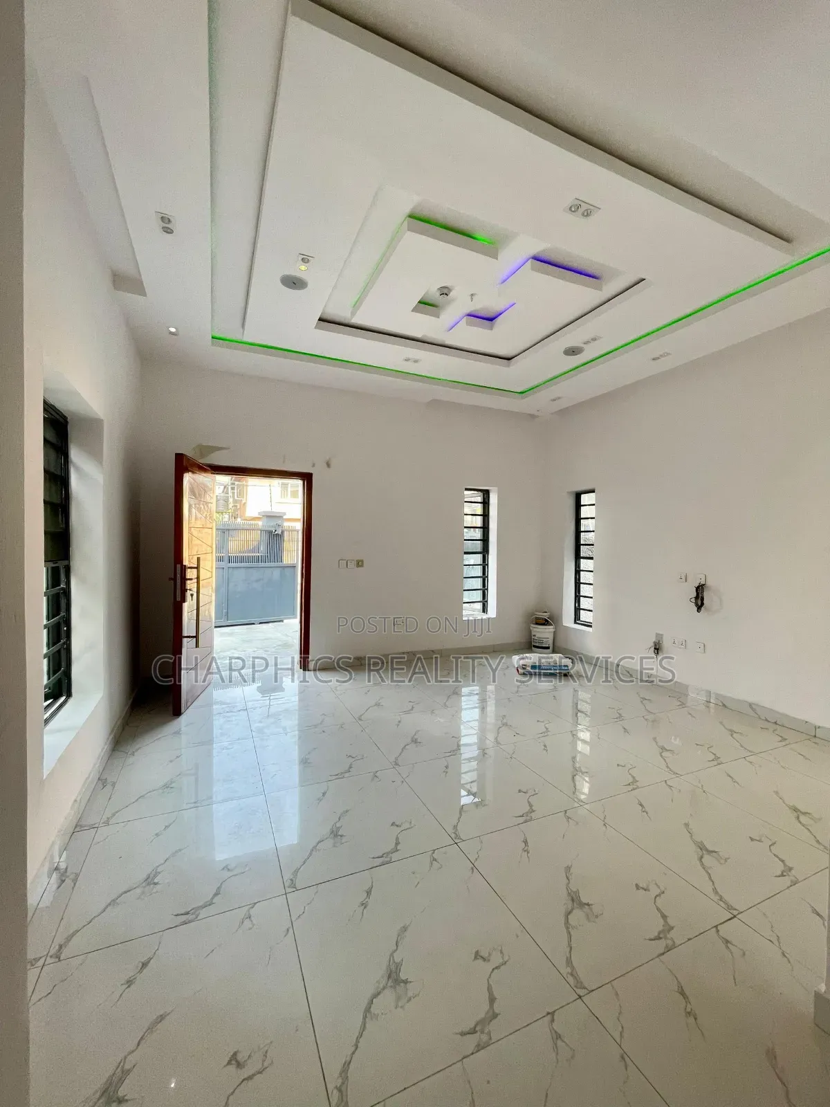 3bdrm Duplex in Lekki for sale in Lekki