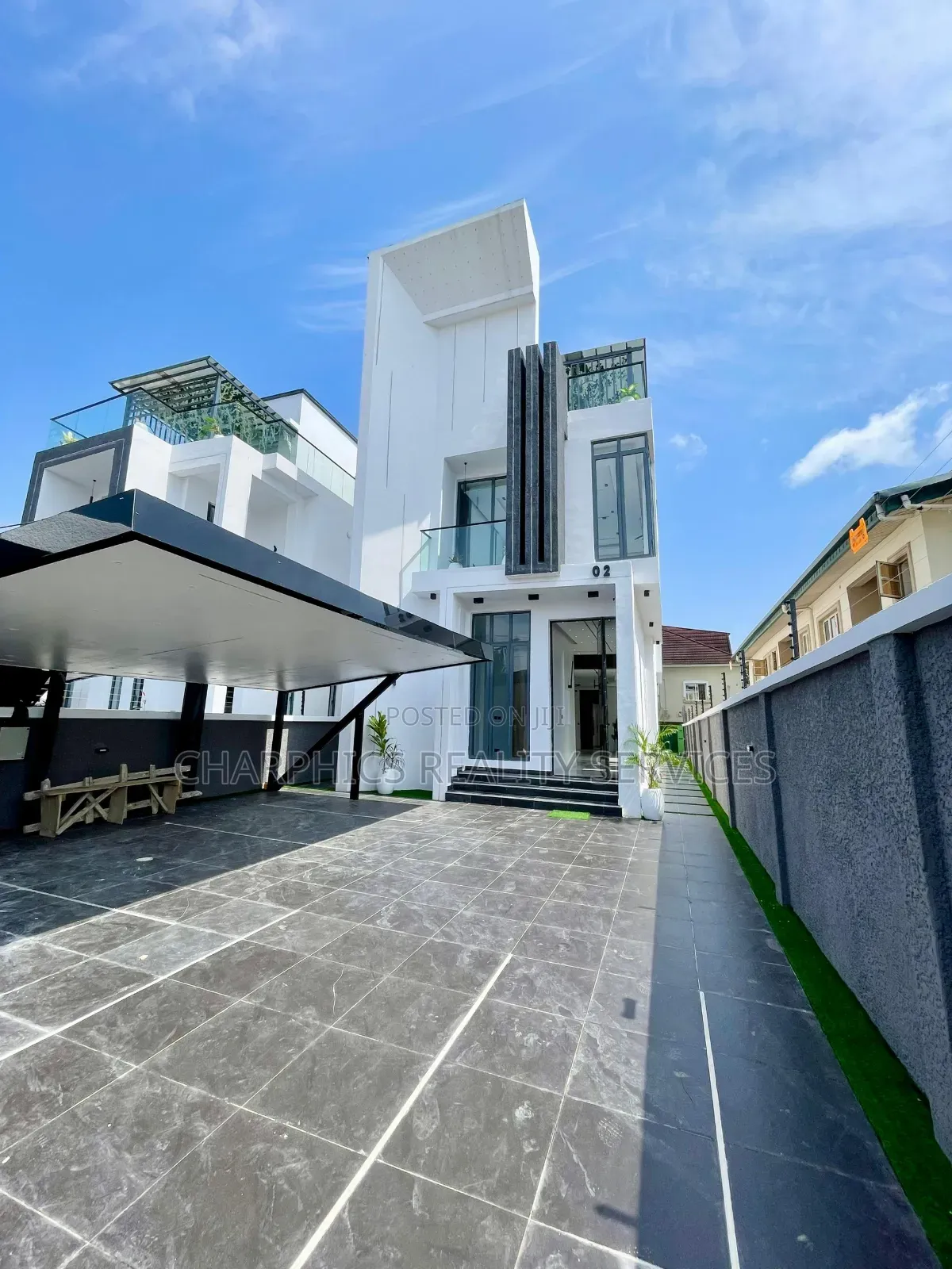 5bdrm Duplex in Ikota for sale in Ikota