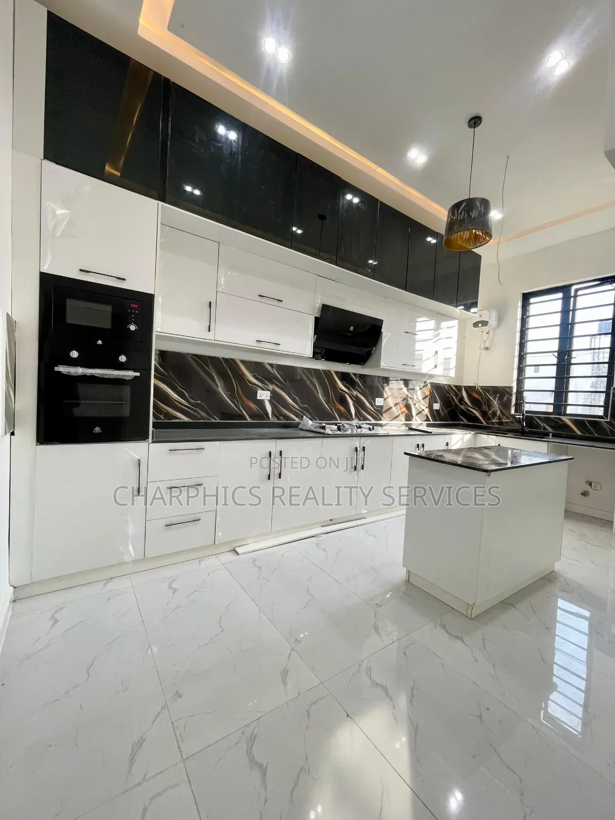 5bdrm Duplex in Ajah for sale in Ajah