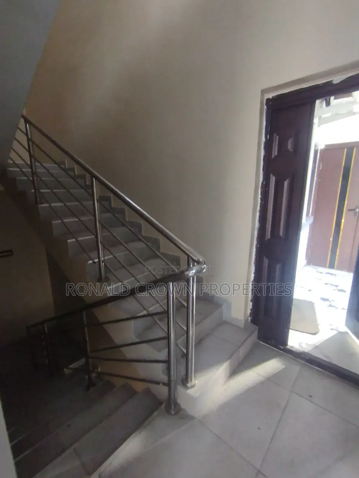 Luxury 3 Bedroom Short Let Apartment in Ago Palace