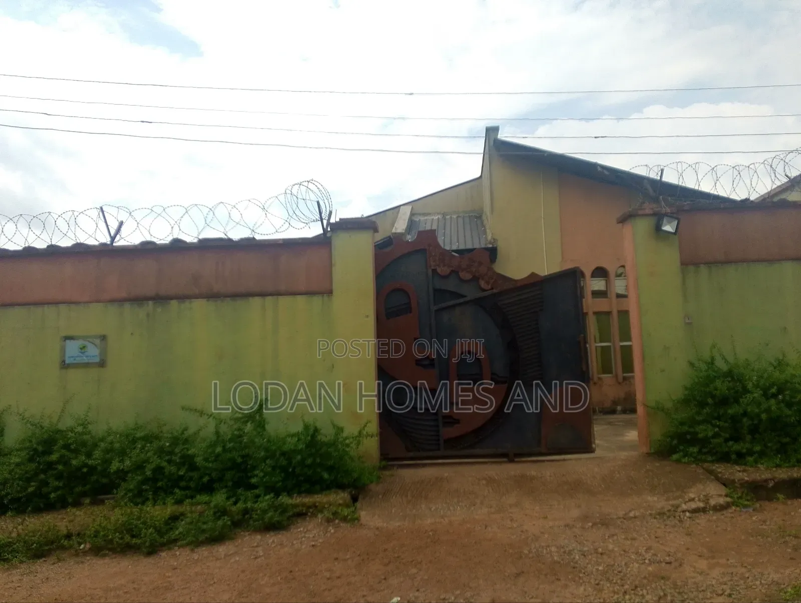 Furnished 8bdrm Duplex in Ayobo for sale in Ayobo