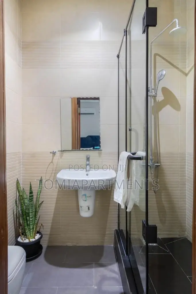 Luxury 2 Bedroom Shortlet With Pool Snooker in Lekki in Lekki