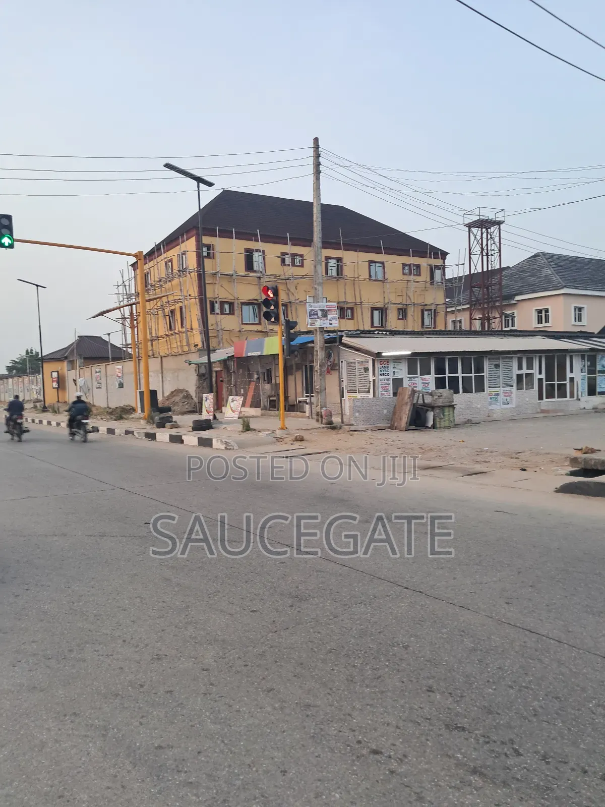 2bdrm Bungalow in Satellite Town for sale in Satellite Town