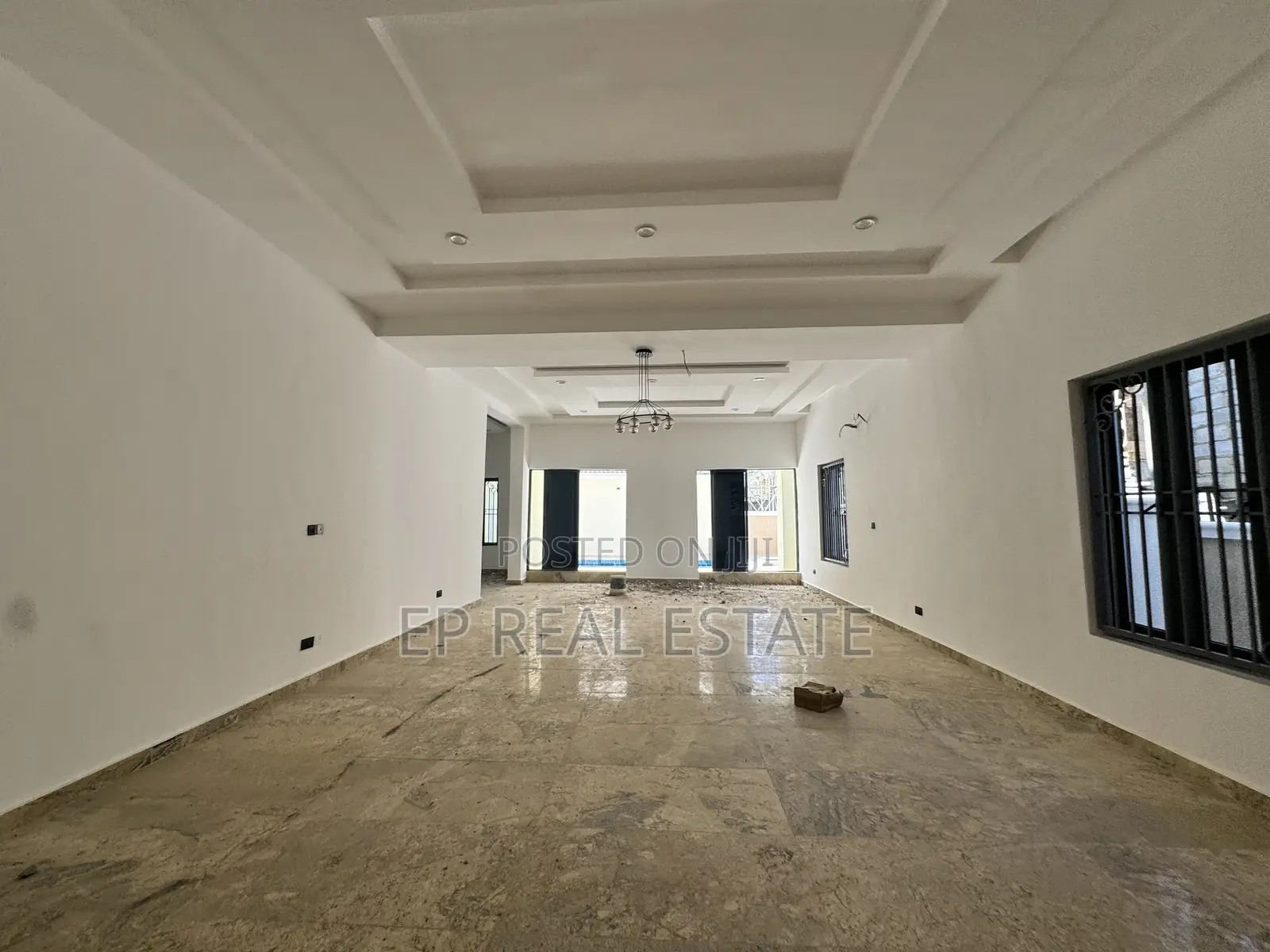 7bdrm Duplex in Guzape for sale in Guzape District