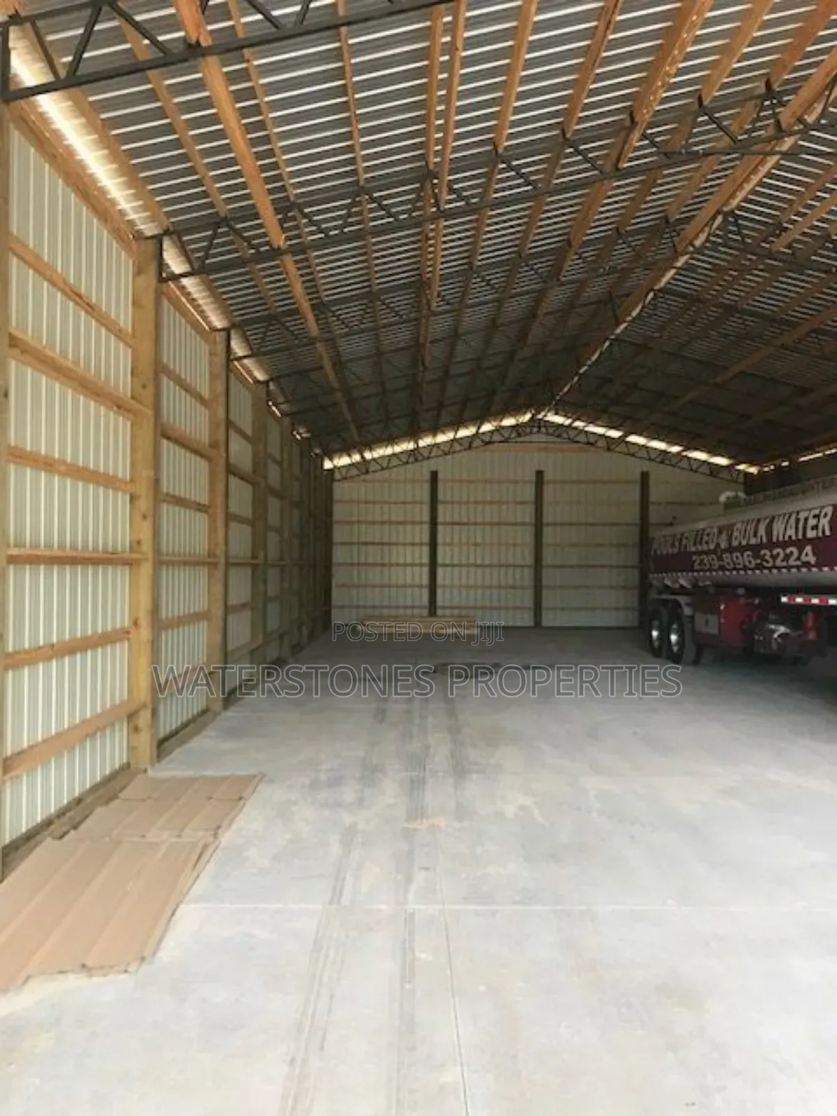 Warehouse in Asaba in Oshimili South