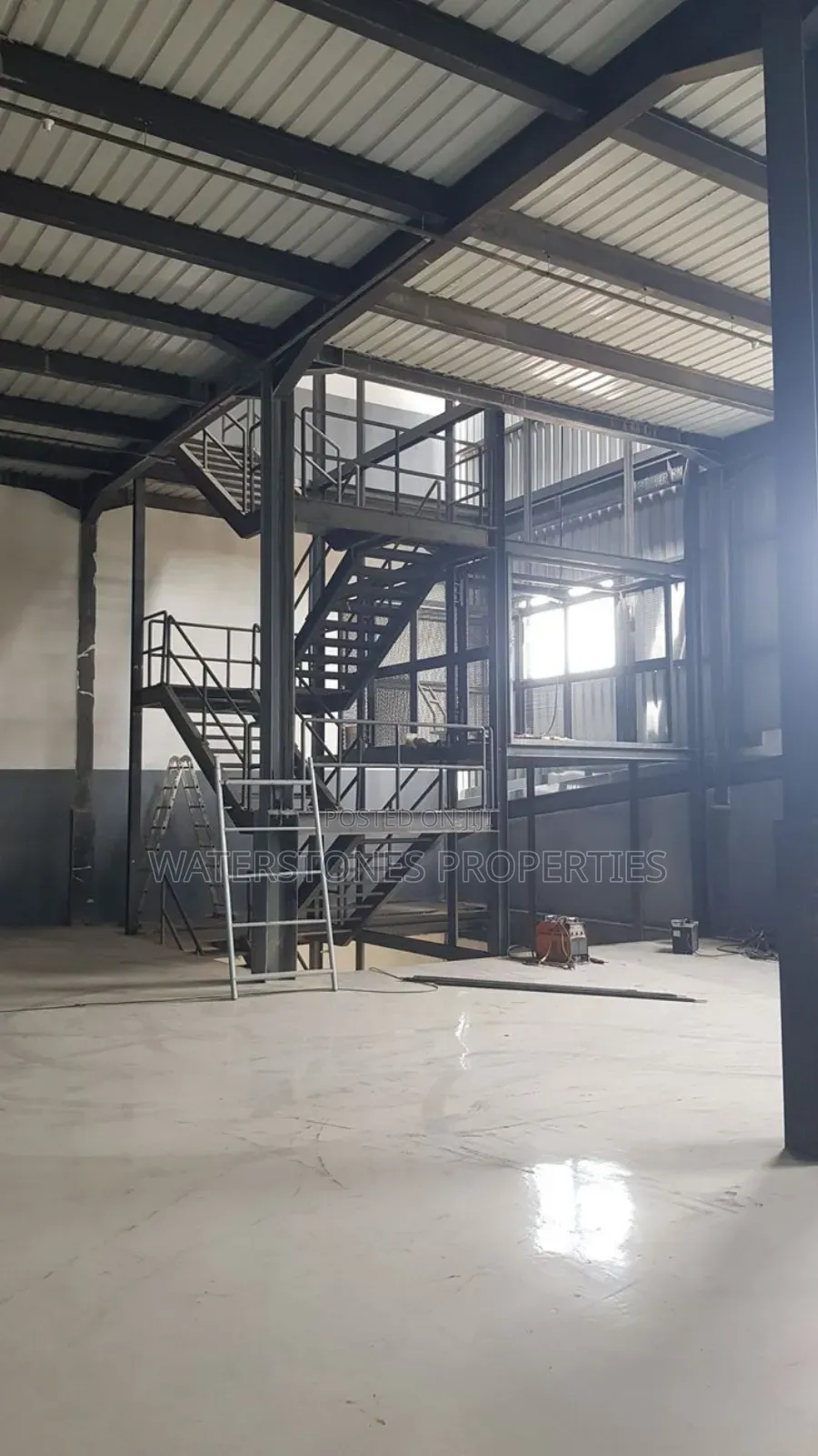 Warehouse in Asaba in Oshimili South
