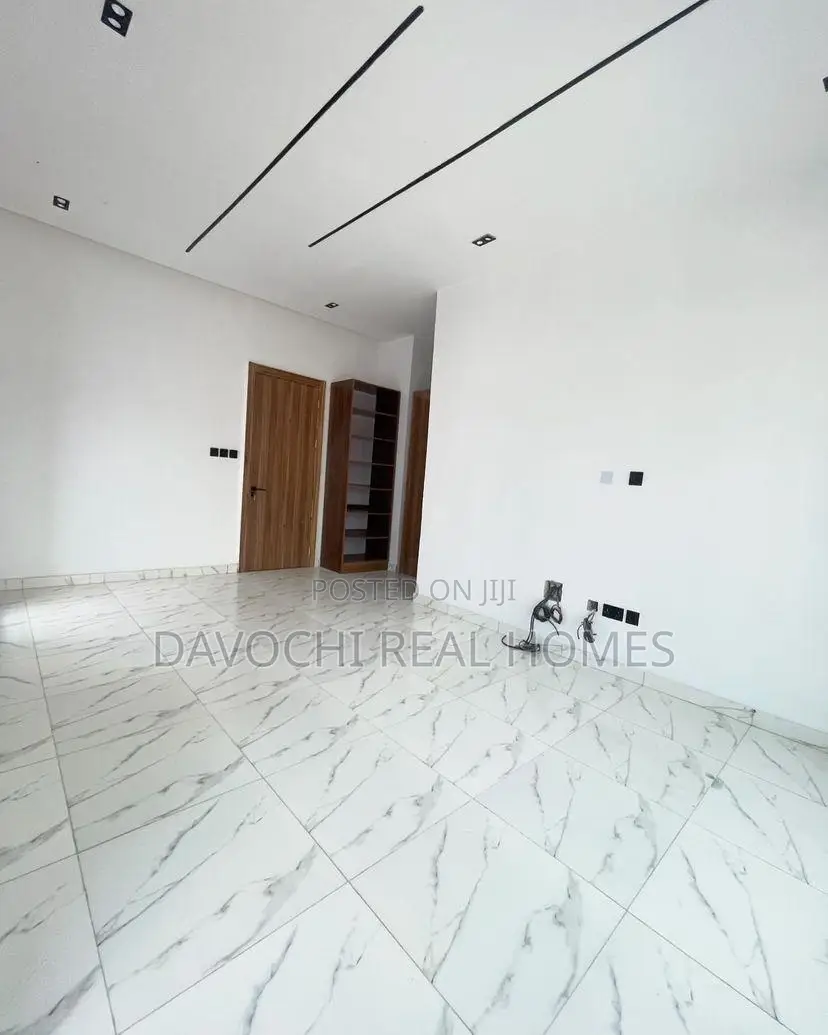 Furnished 4bdrm Duplex in Ikota for rent in Ikota