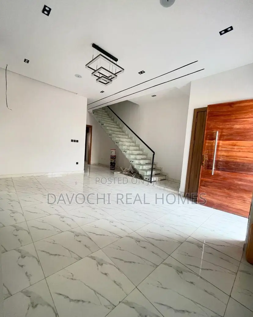 Furnished 4bdrm Duplex in Ikota for rent in Ikota