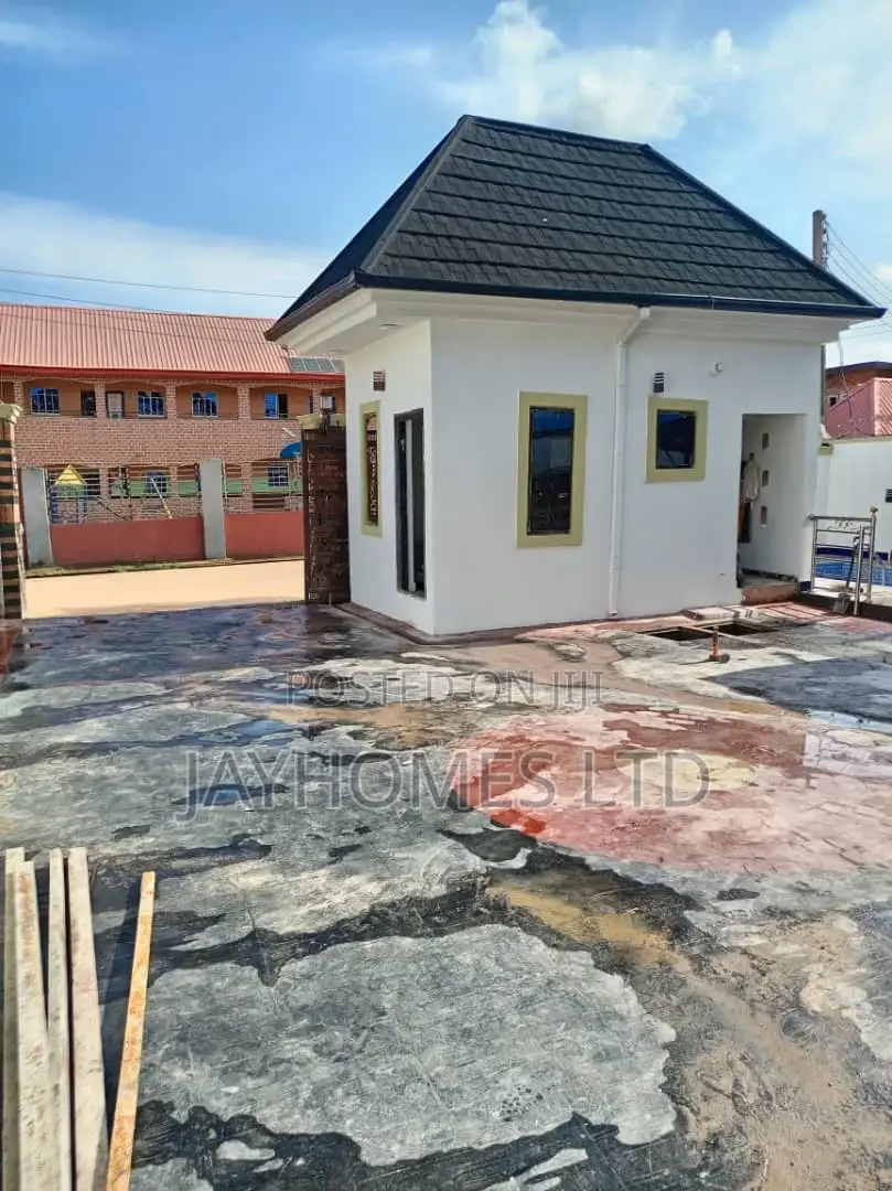 5bdrm Duplex in Vanguard Asaba, Oshimili South for sale in Oshimili South