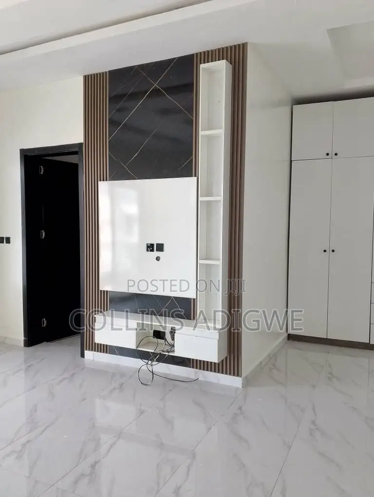 4bdrm Duplex in Palm Estate Ajah for sale in Ajah