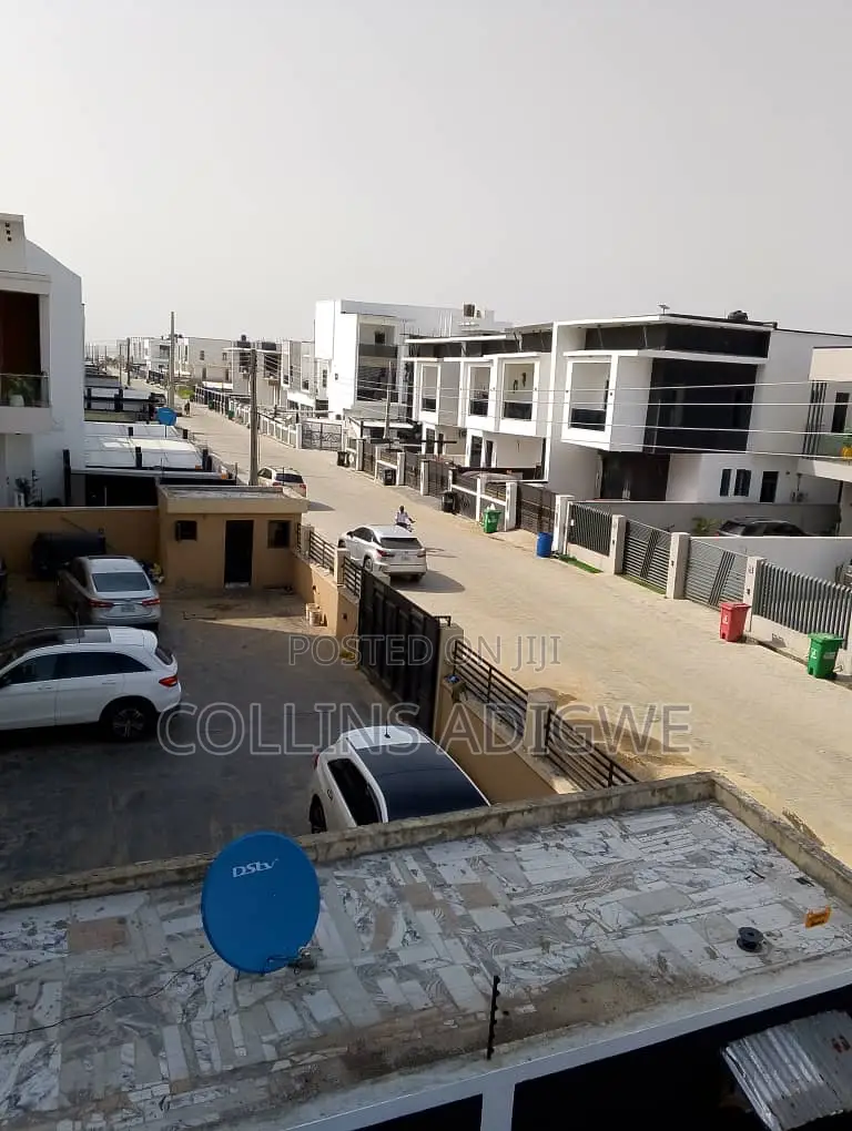 5bdrm Duplex in Ajah  Flood Free for sale in Ajah