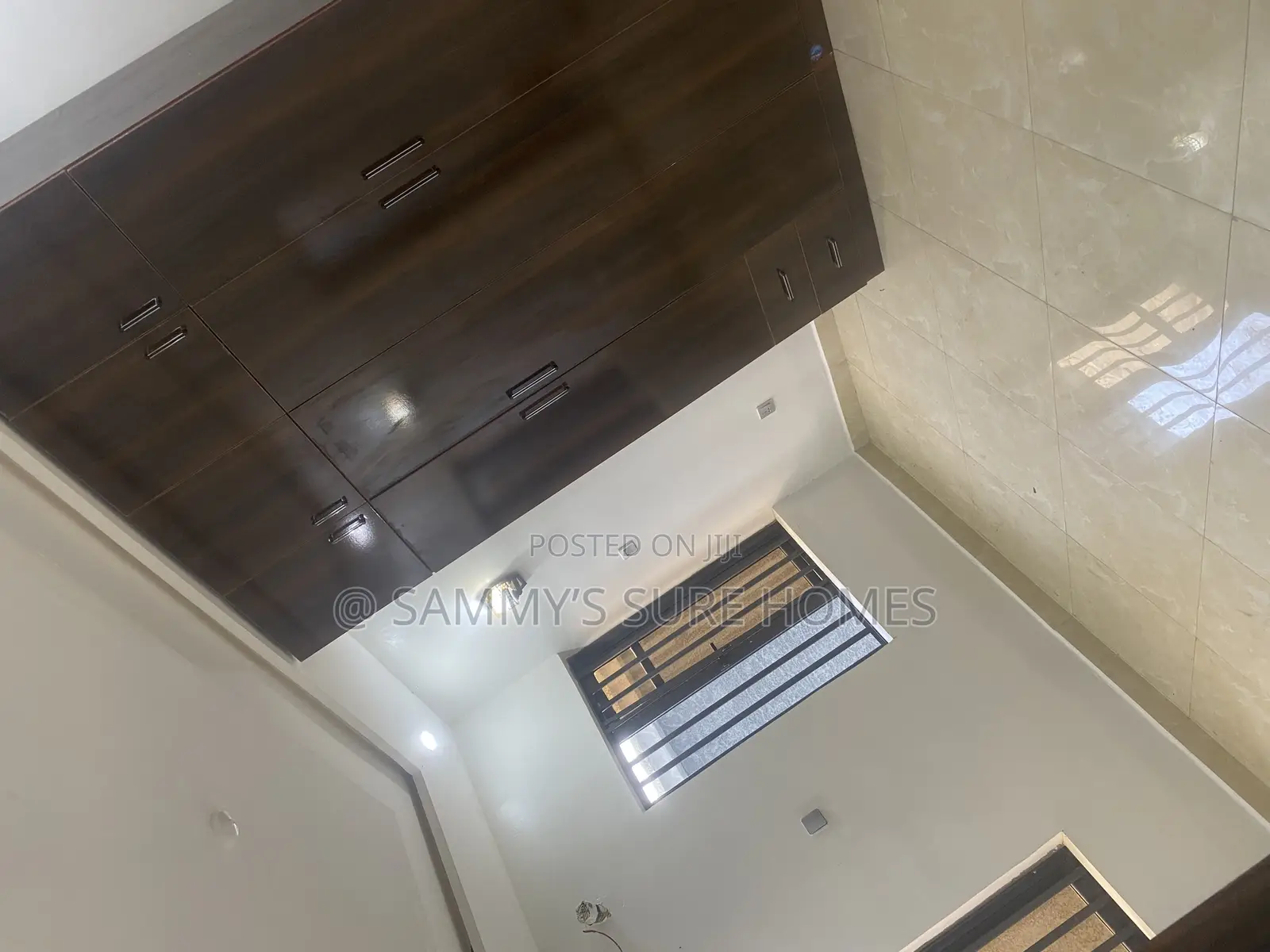 2bdrm Block of Flats in Paradise Estate, Life Camp for rent in Life Camp