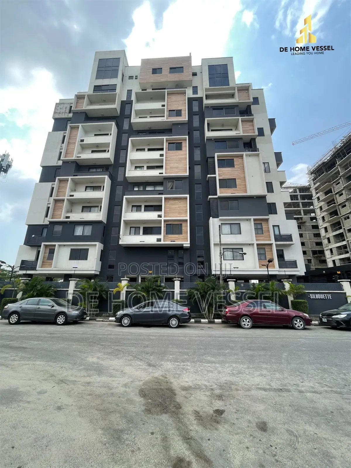 3bdrm Apartment in Victoria Island for sale in Victoria Island