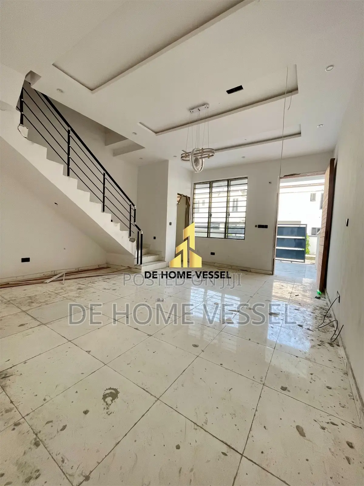4bdrm Townhouse/Terrace in Ikota for Sale in Ikota