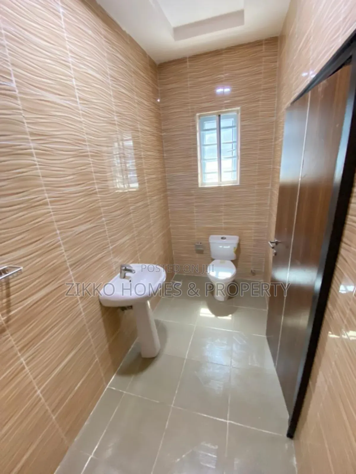 5bdrm Duplex in Ikate, Lekki for sale in Lekki