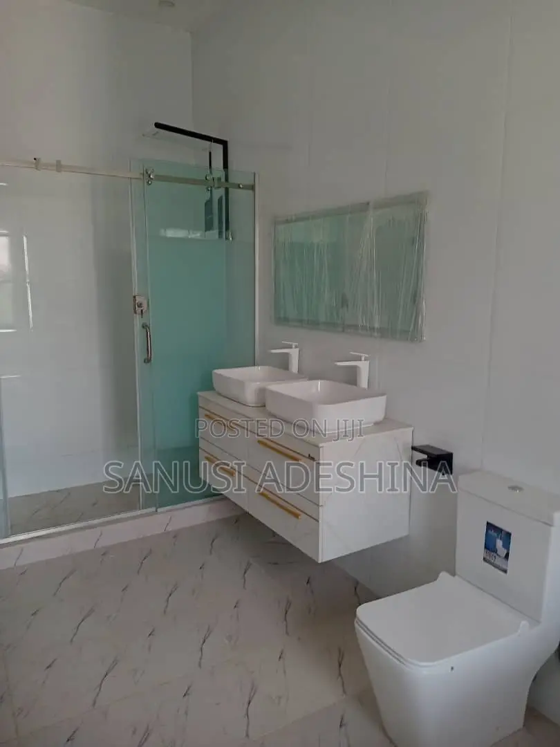 5bdrm Duplex in Guzape District for sale in Guzape District