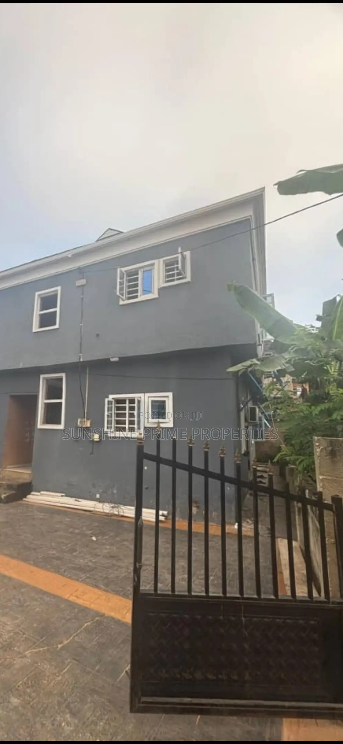 For SALE an Ultramodern 10 Rooms Located : FUTA South in Akure