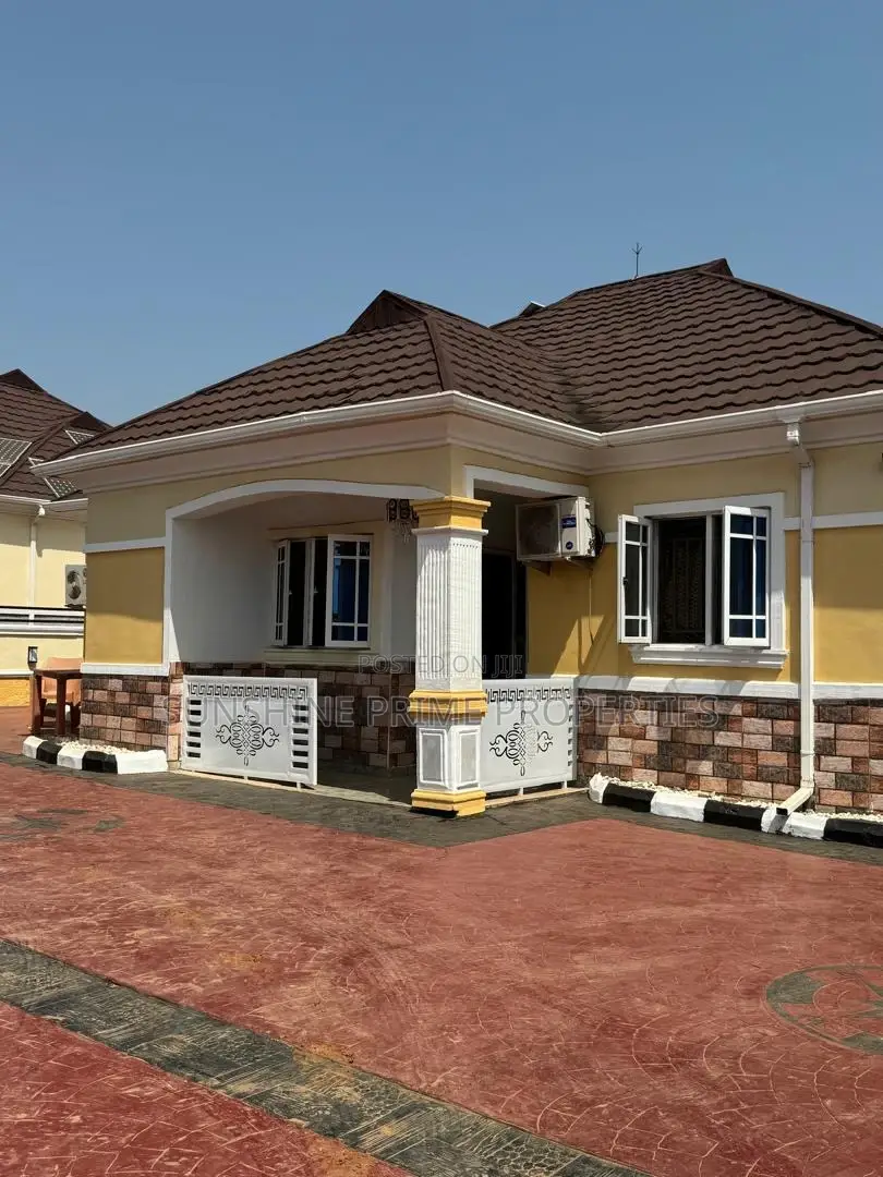 Furnished 3bdrm Bungalow in Main Alagbaka Gra, Akure for sale in Akure