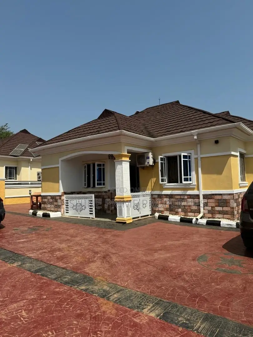 Furnished 3bdrm Bungalow in Main Alagbaka Gra, Akure for sale in Akure