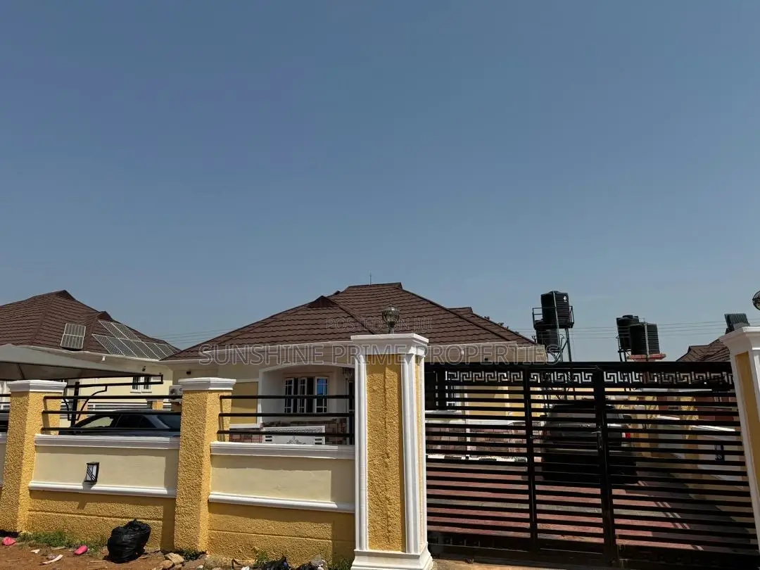 Furnished 3bdrm Bungalow in Main Alagbaka Gra, Akure for sale in Akure