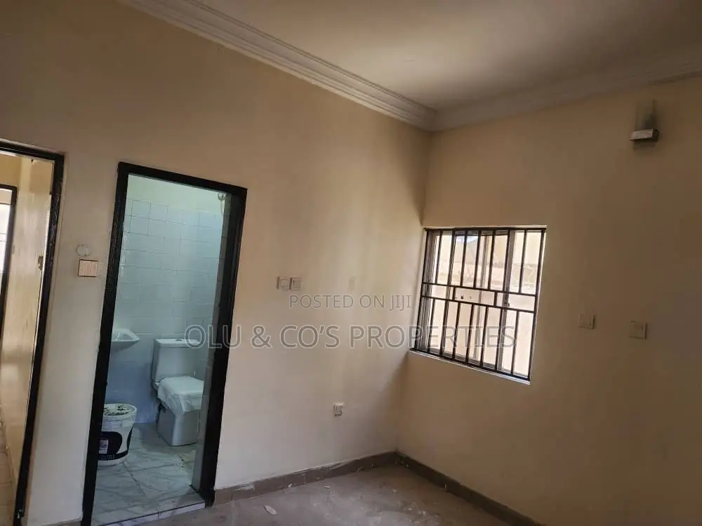 2bdrm Block of Flats in Durumi District for rent in Durumi