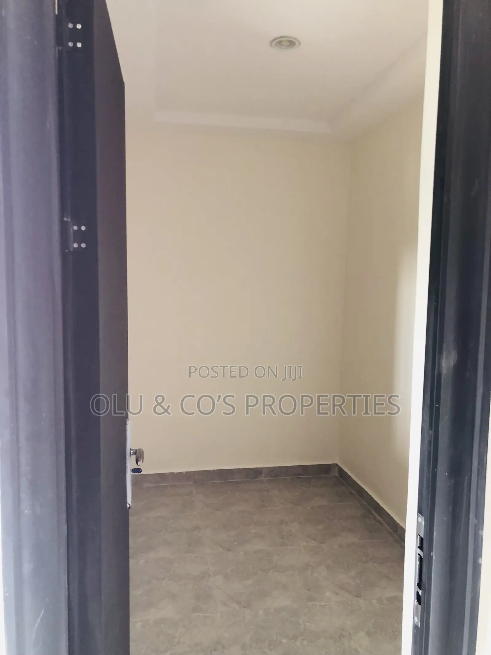 2bdrm Block of Flats in Durumi District for rent in Durumi