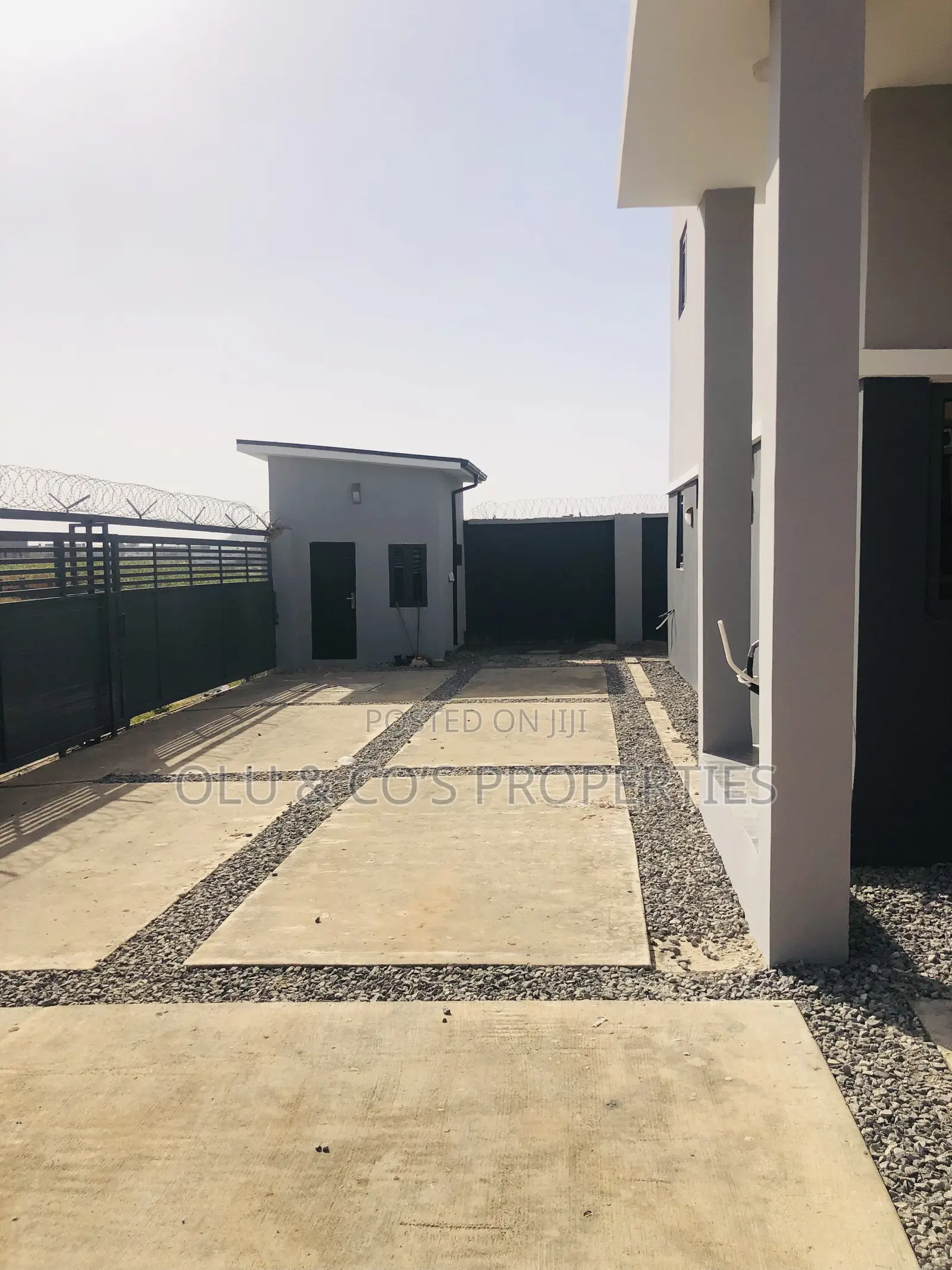 2bdrm Block of Flats in Lugbe Behind Dunamis for rent in Lugbe District