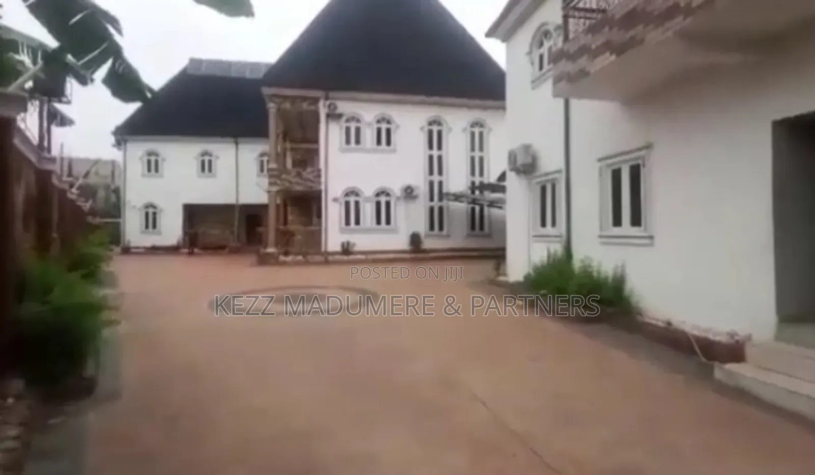 5bdrm Duplex in Gated Estate , Off for sale in Port-Harcourt