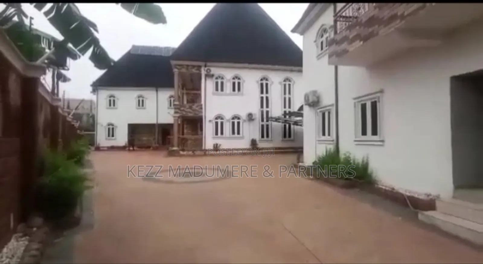 5bdrm Duplex in Gated Estate , Off for sale in Port-Harcourt