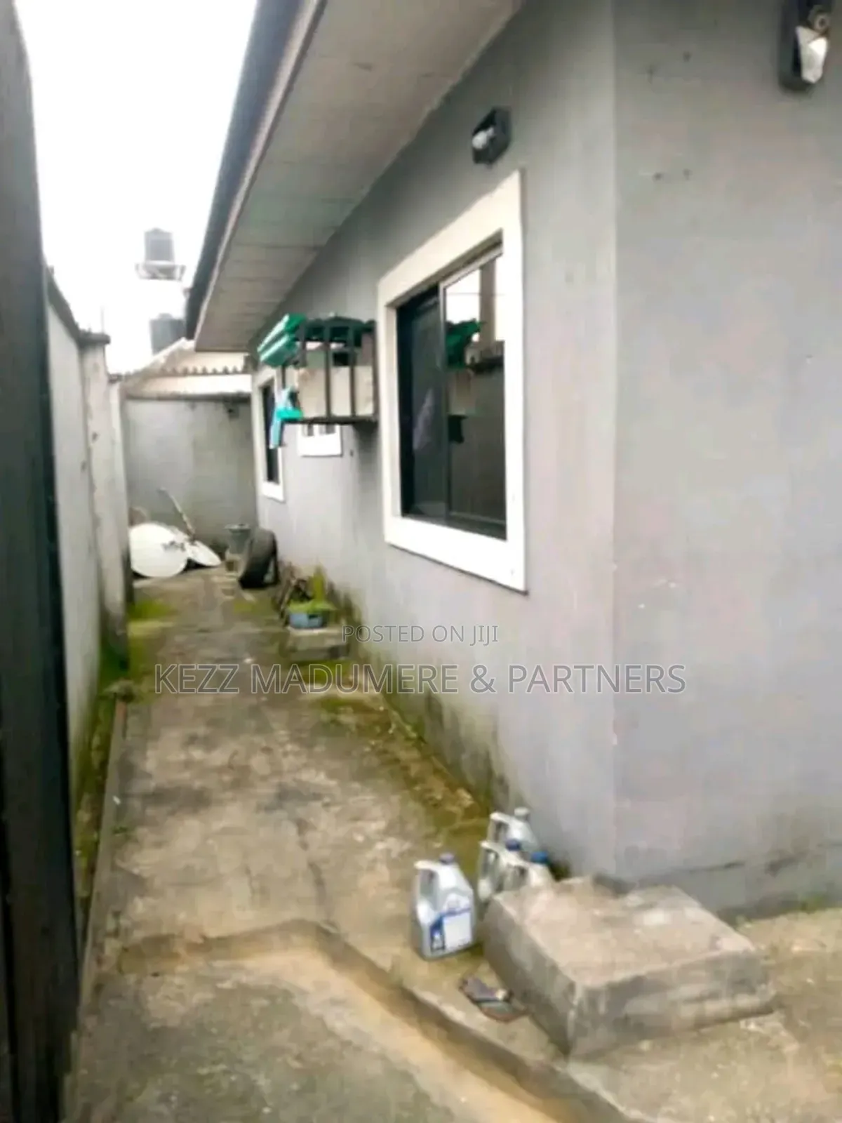 6bdrm Bungalow in Mgbeoba , Port for sale in Port-Harcourt