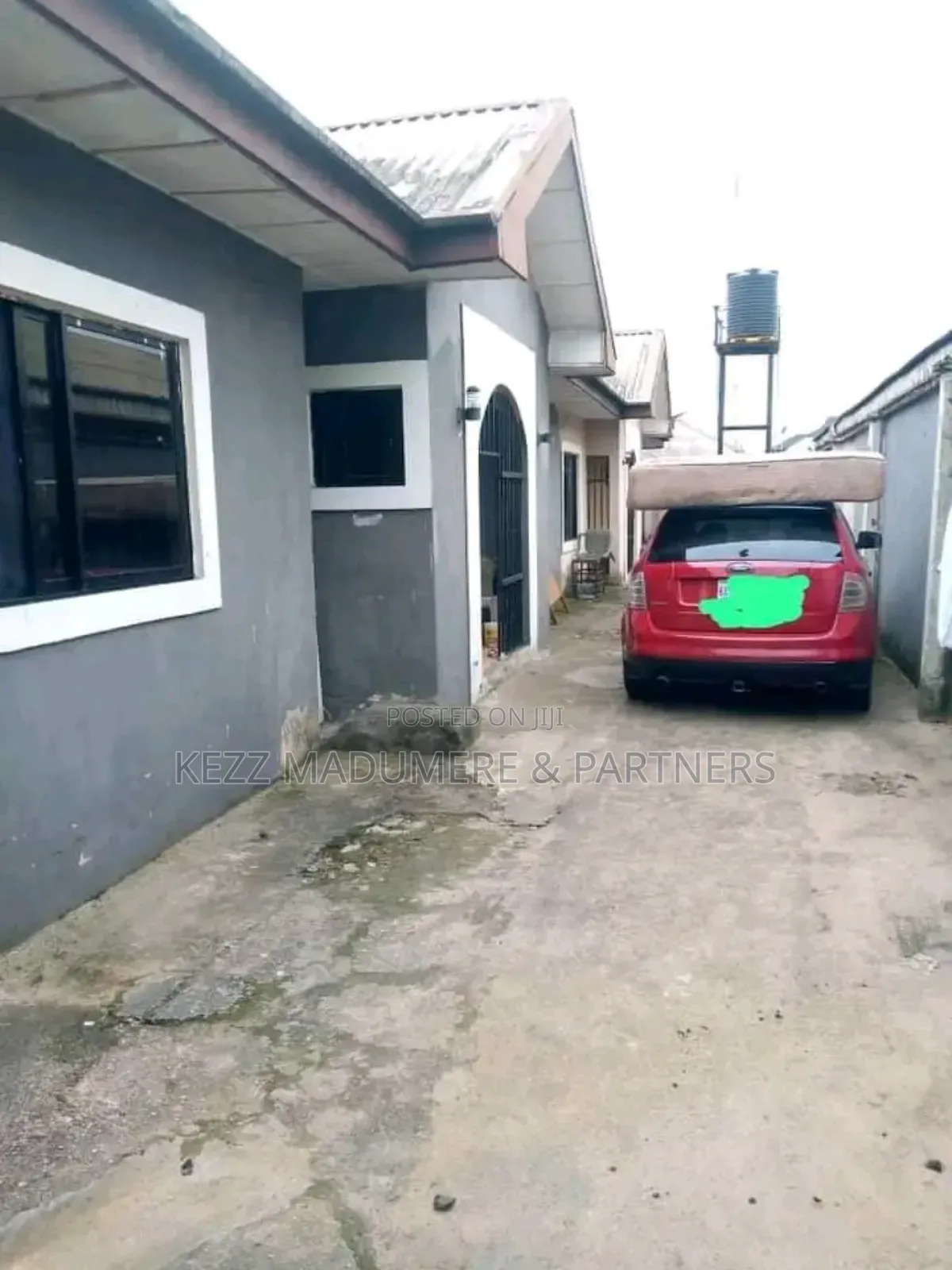 6bdrm Bungalow in Mgbeoba , Port for sale in Port-Harcourt