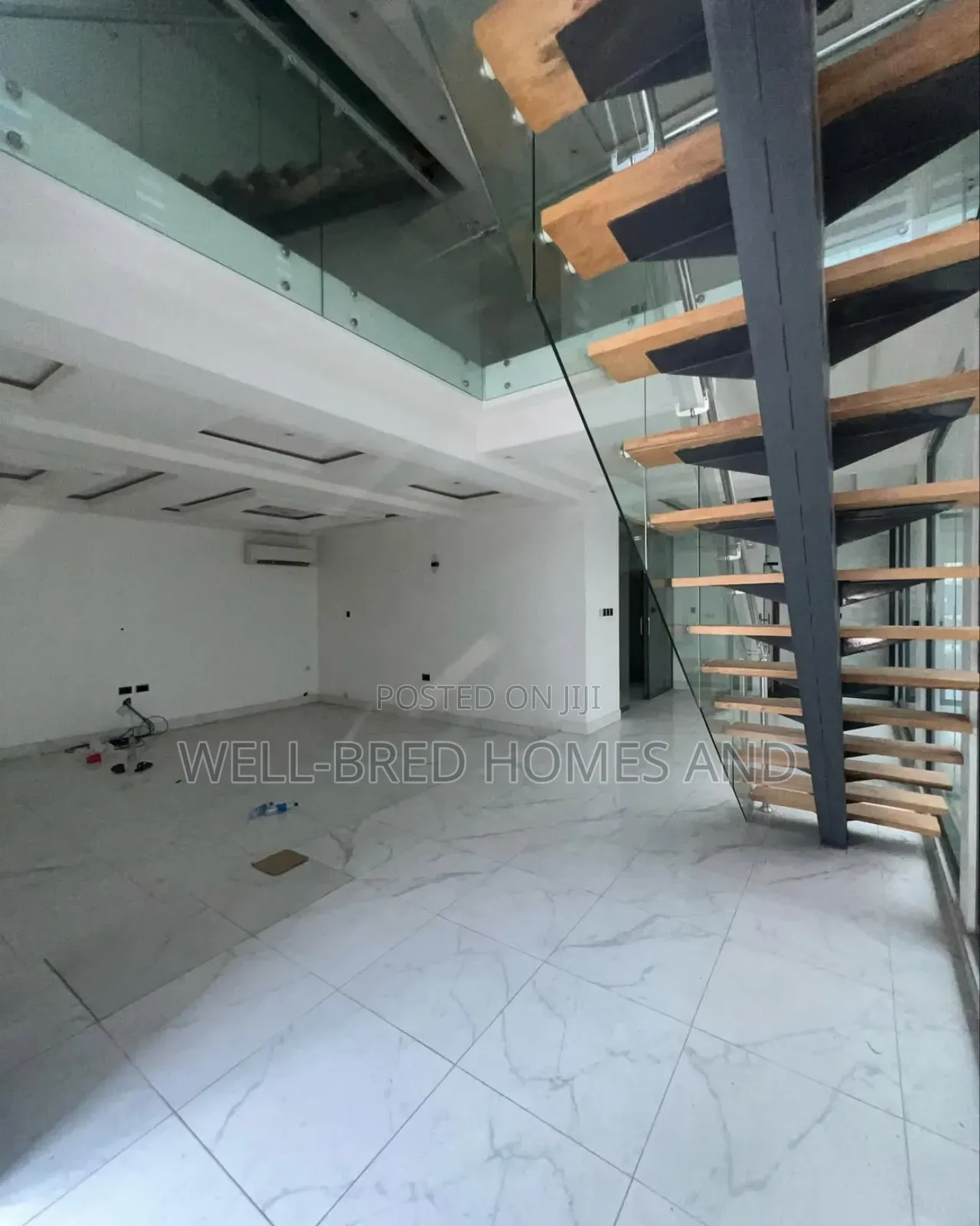 5bdrm House in Off Admiralty Way for rent in Lekki Phase 1