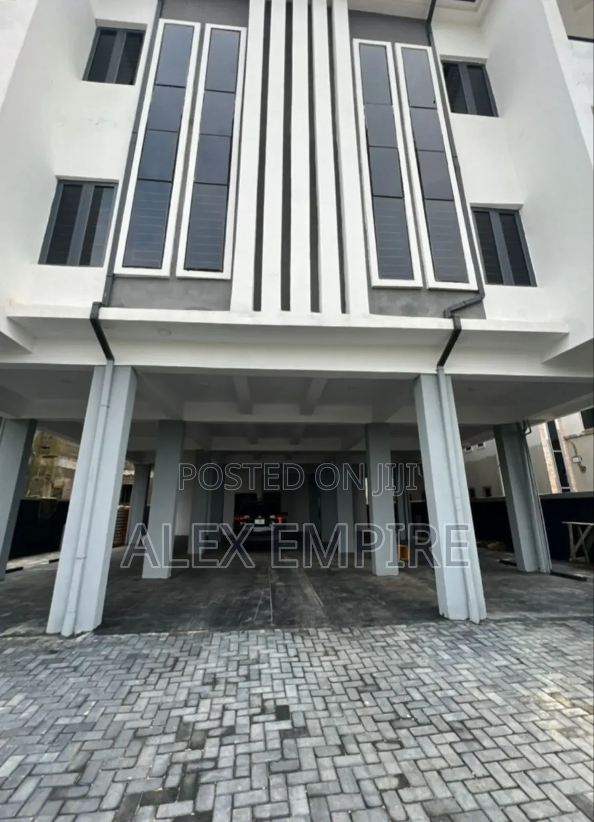 3bdrm Apartment in Amuwo-Odofin for sale in Amuwo-Odofin