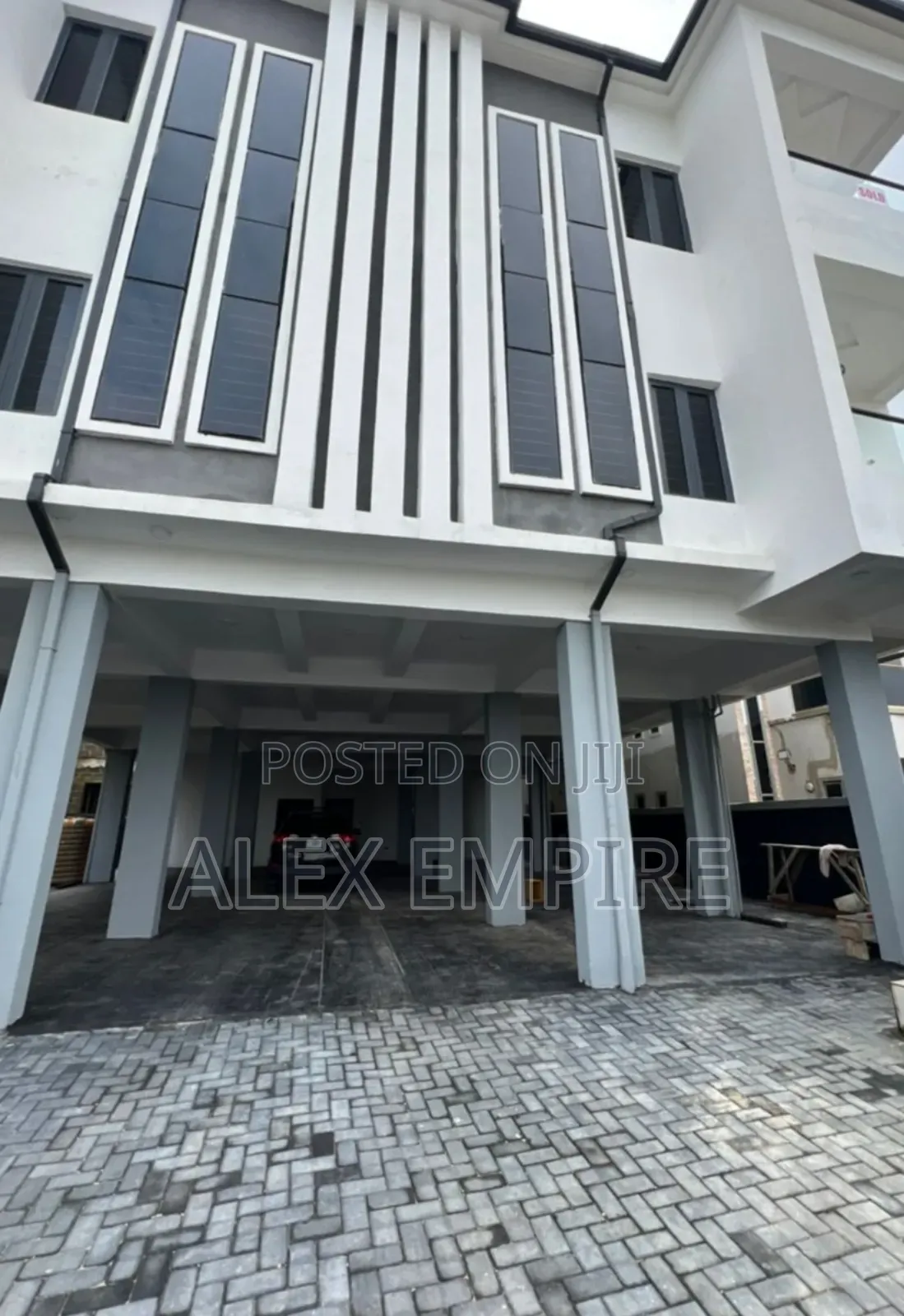 3bdrm Apartment in Amuwo-Odofin for sale in Amuwo-Odofin