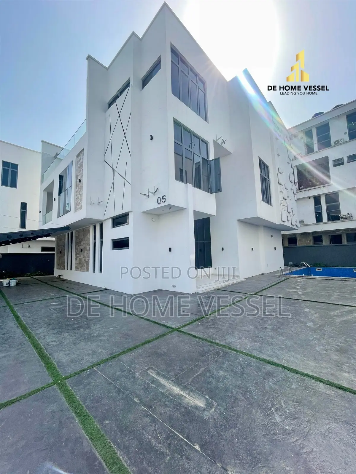 5bdrm Duplex in Osapa london for sale in Osapa london