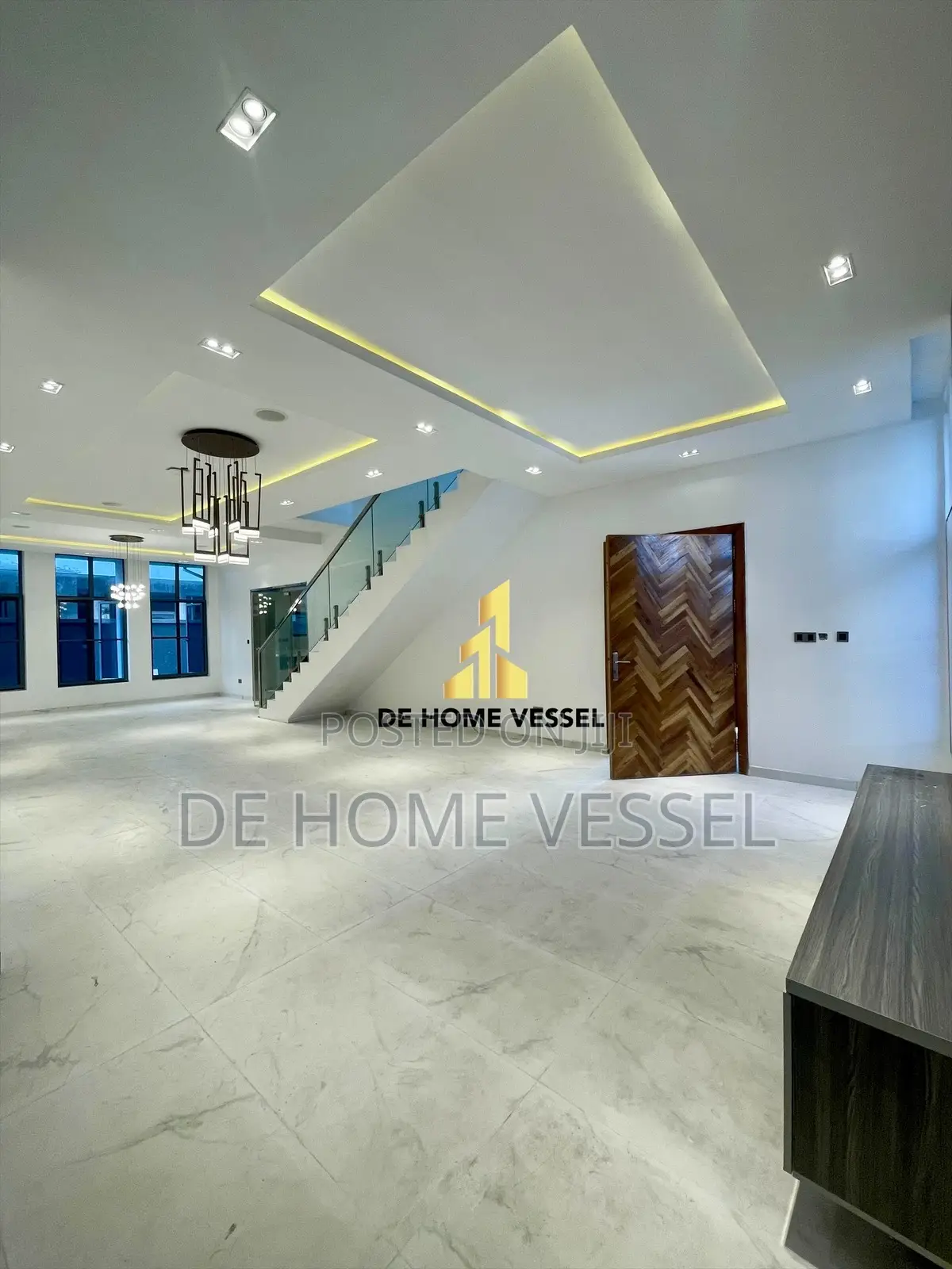 5bdrm Duplex in Osapa london for sale in Osapa london