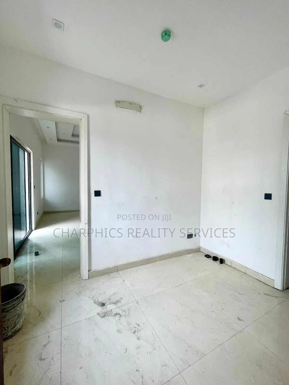 3bdrm Apartment in Victoria Island for sale in Victoria Island