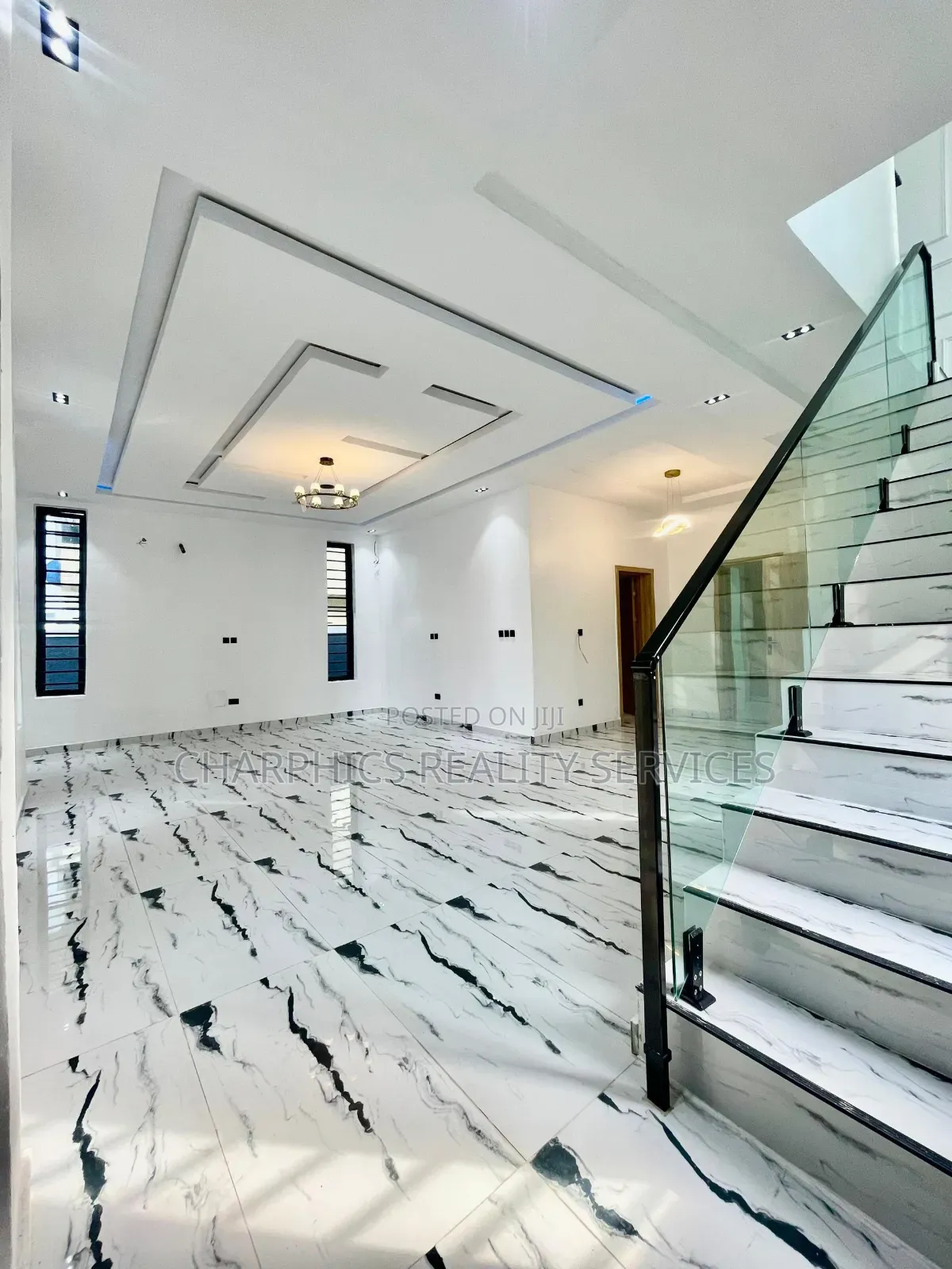 5bdrm Duplex in Lekki for sale in Lekki
