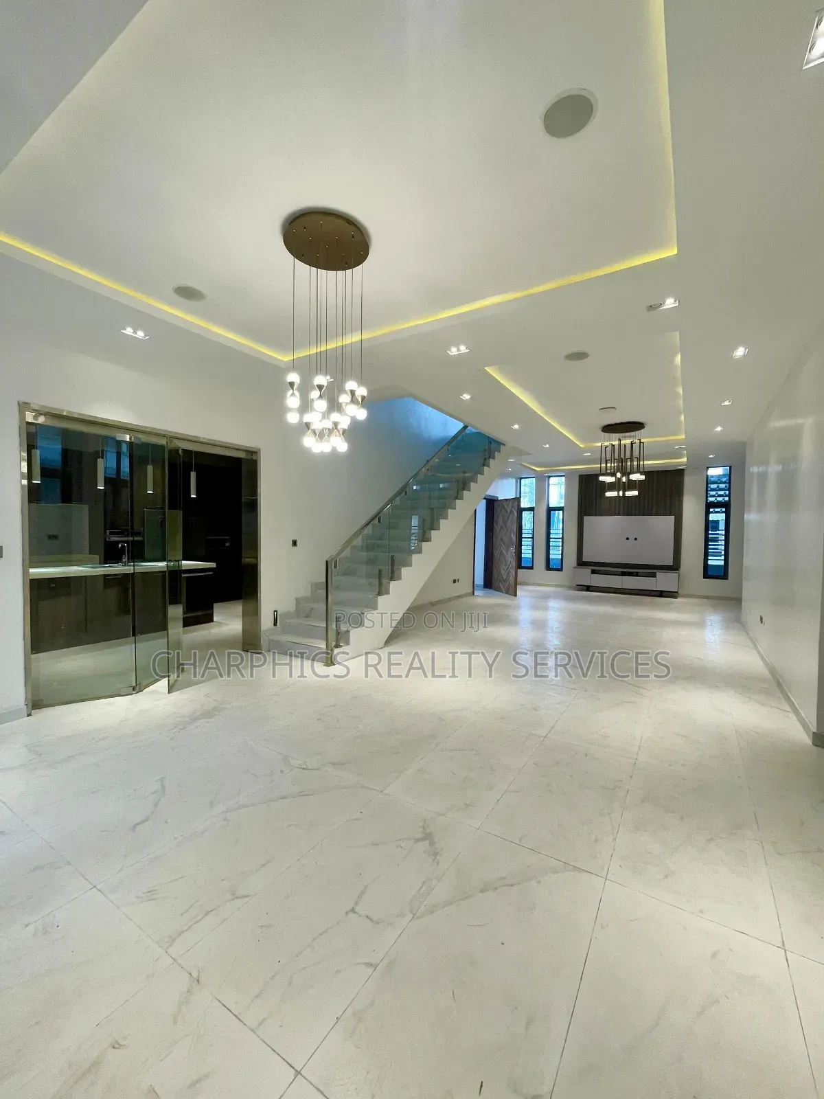 5bdrm Duplex in Lekki for sale in Lekki
