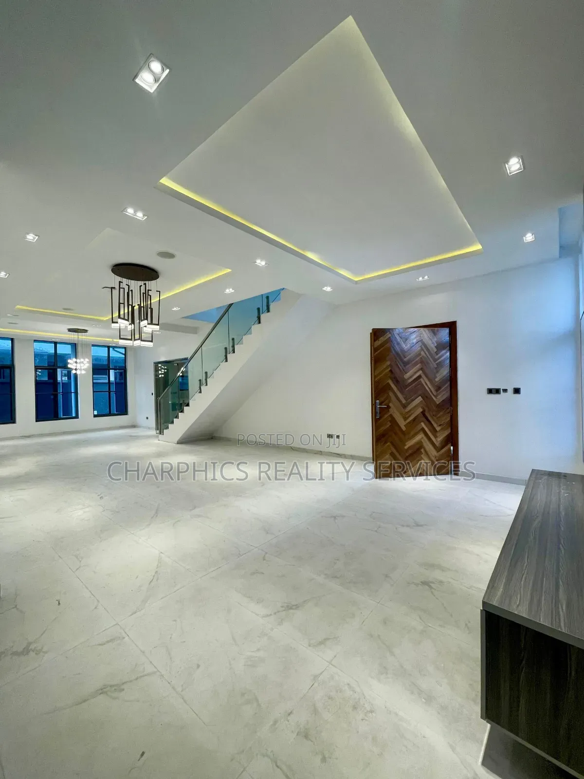 5bdrm Duplex in Lekki for sale in Lekki