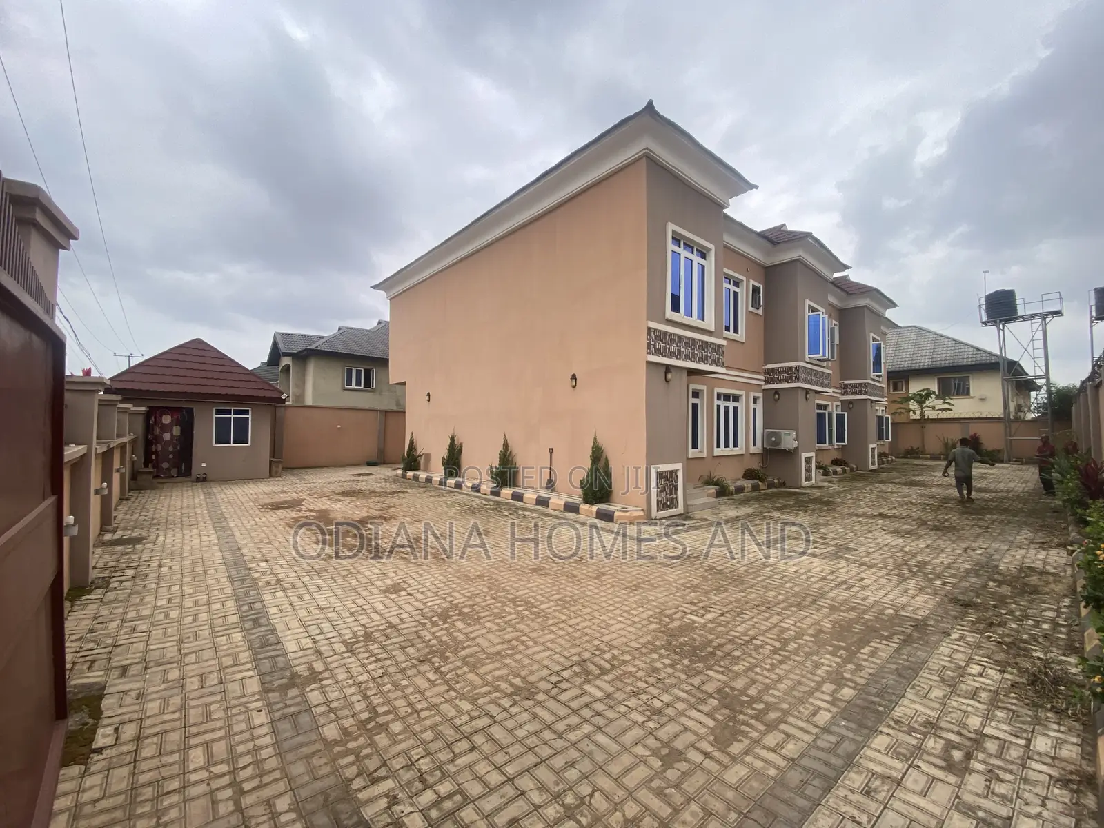 9bdrm Duplex in Akala Way, Akobo, for sale in Akobo