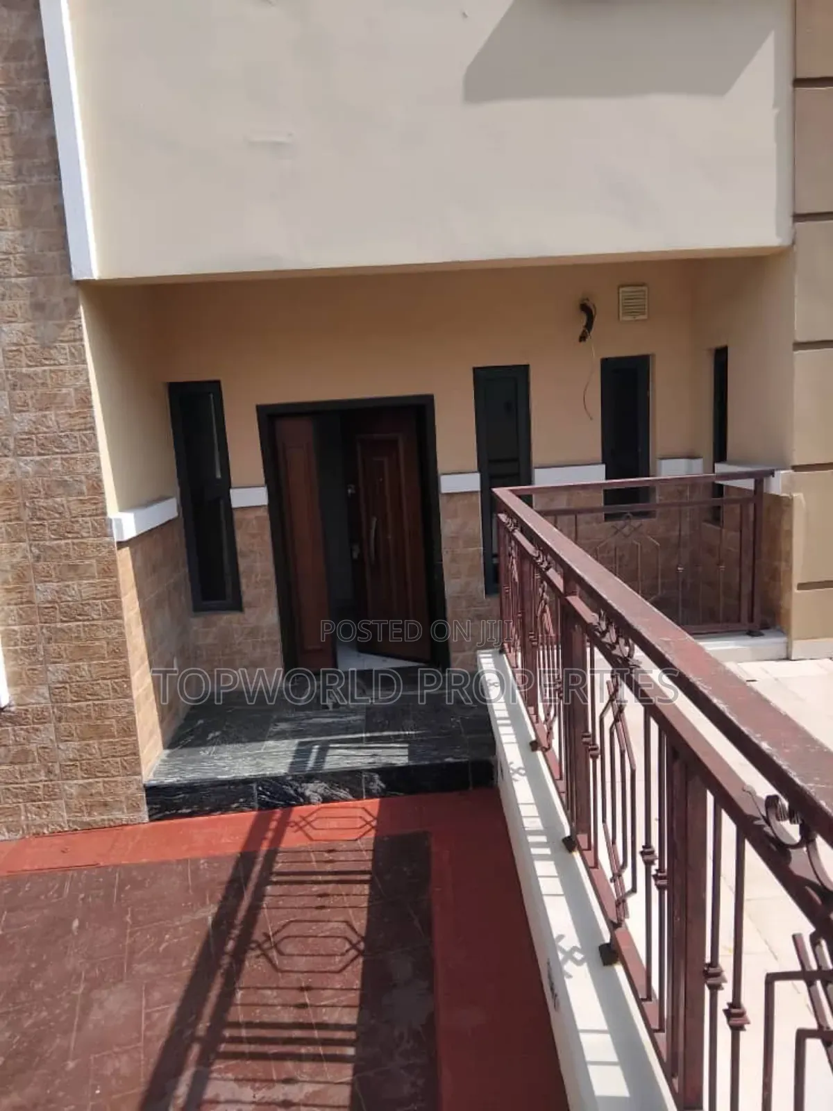 5bdrm Duplex in Mole Phase 1 for sale in Omole Phase 1