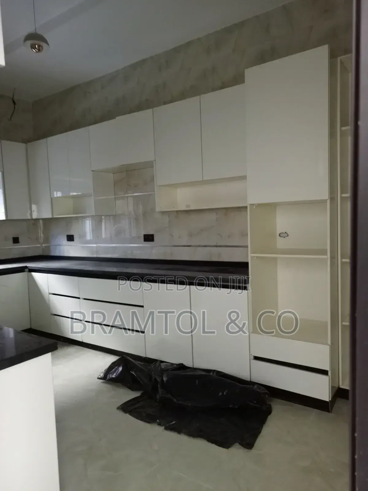 4bdrm Townhouse/Terrace in Jahi for Sale in Jahi