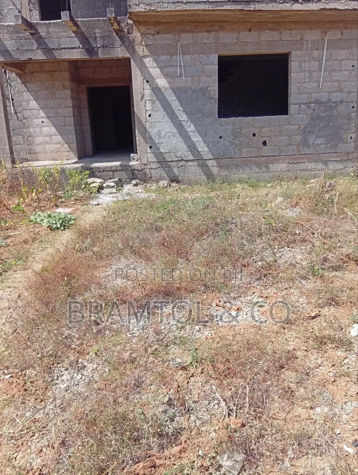 6bdrm Duplex in Grace Field Estate, FHA for sale in FHA